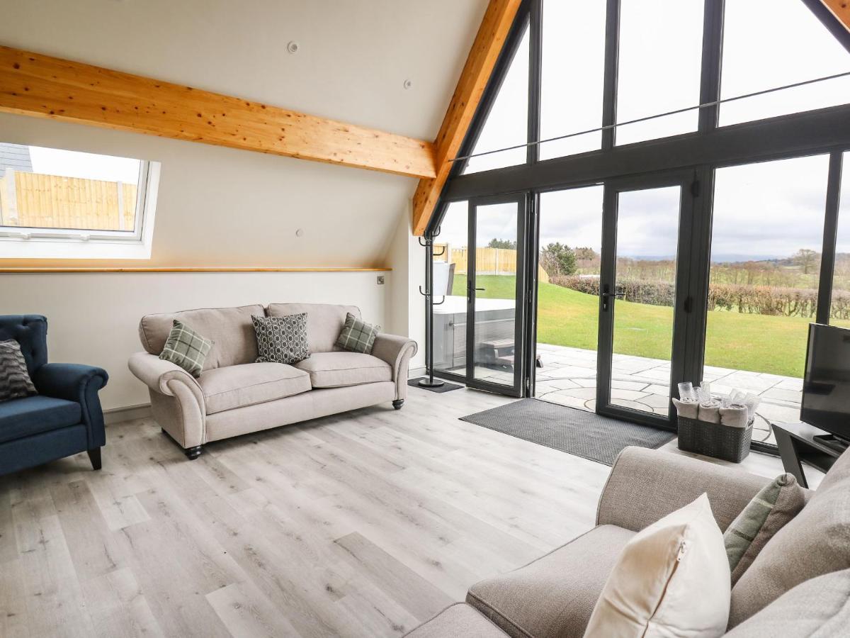 Hill Radnor - The Sheepfold Villa Llandrindod Wells Exterior foto